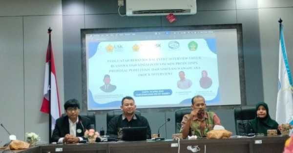 Koordinator Program Studi Doktor Pendidikan IPS SPS, Dr. Muhammad Aulia, M.TESOL., MA, Sebagai Narasumber pada Kegiatan Seminar ISKI Aceh dan Prodi S2 KPI UIN Ar-Raniry